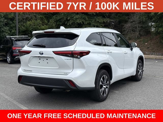 Used 2023 Toyota Highlander XLE FWD image 2