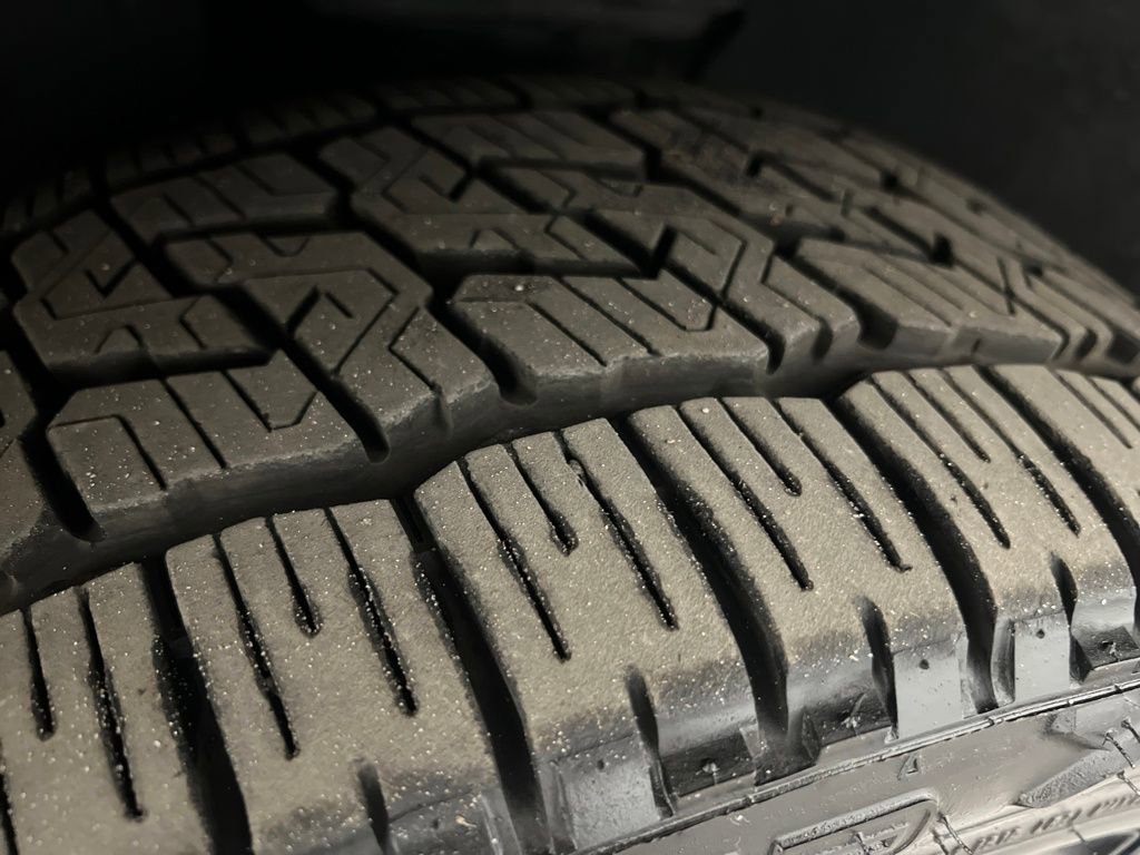 Used 2021 Volkswagen Tiguan SE R-Line image 31