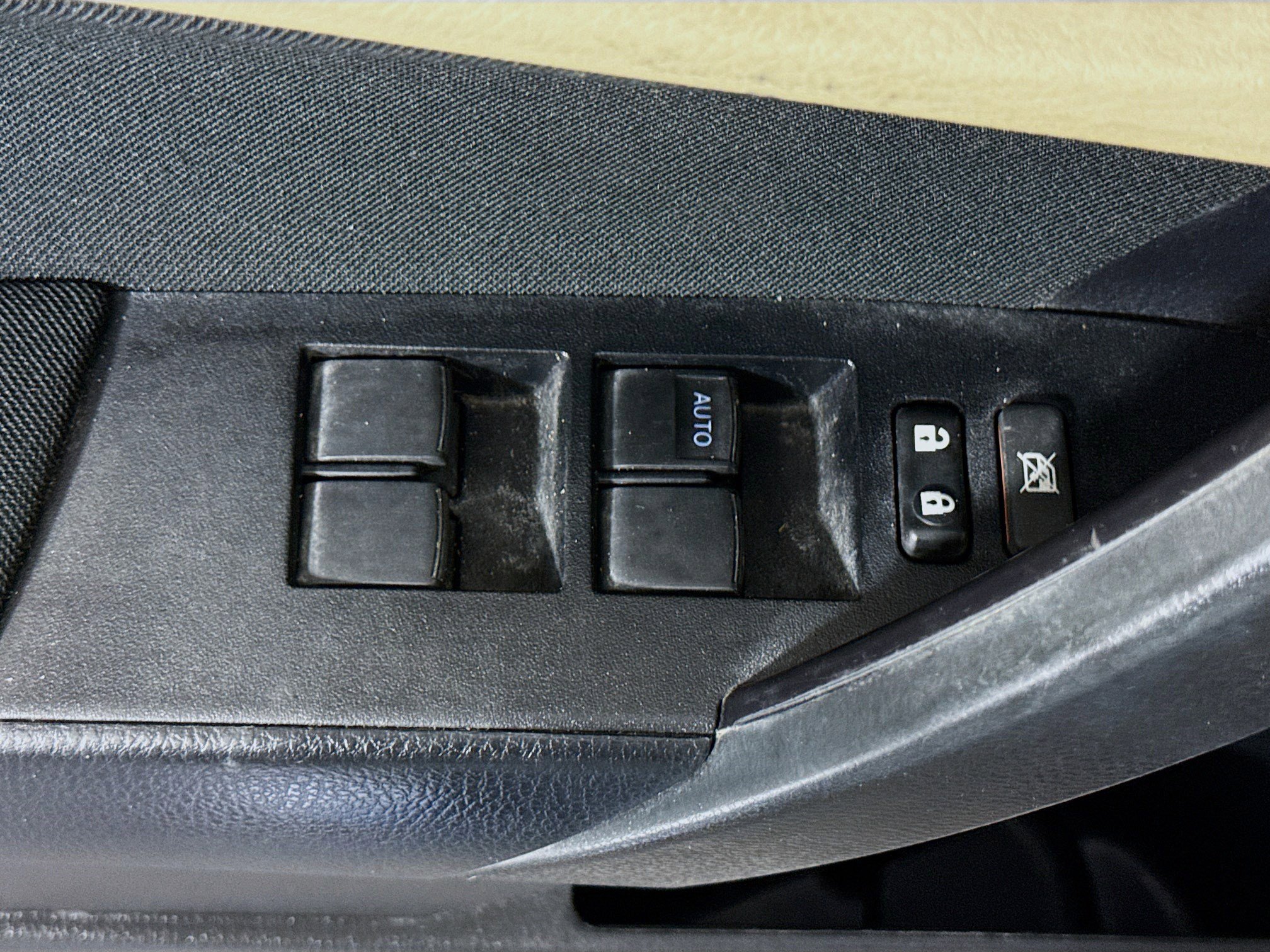 Used 2018 Toyota Corolla LE FWD image 23