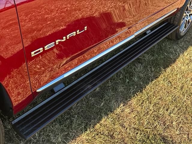 New 2026 GMC Yukon XL Denali w/ Denali Reserve Package AWD/4WD image 19