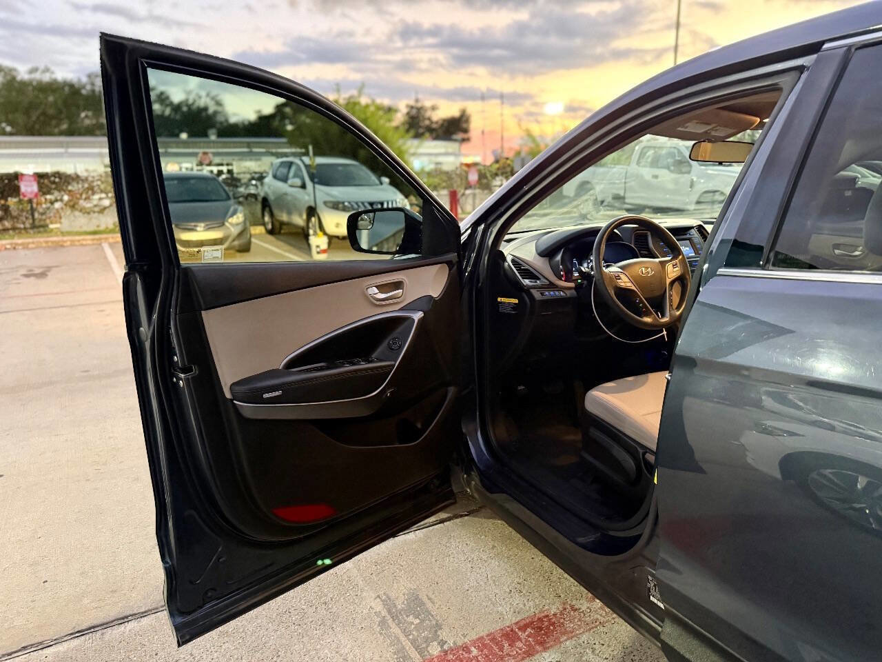 Used 2018 Hyundai Santa Fe Sport image 11