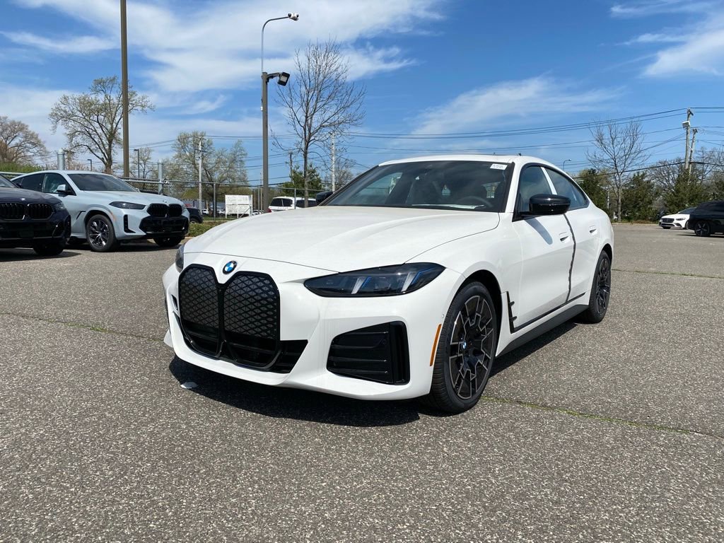 New 2026 BMW i4 xDrive40i w/ M Sport Package AWD/4WD image 1
