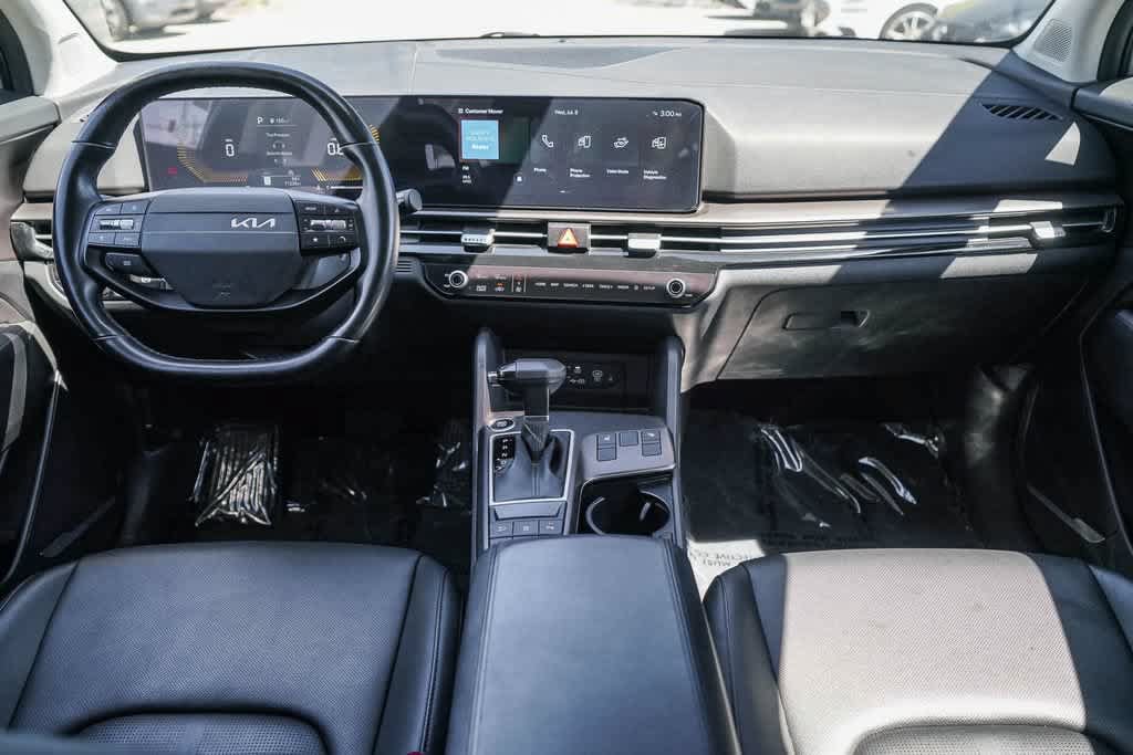 Certified 2026 Kia Sportage EX FWD image 11