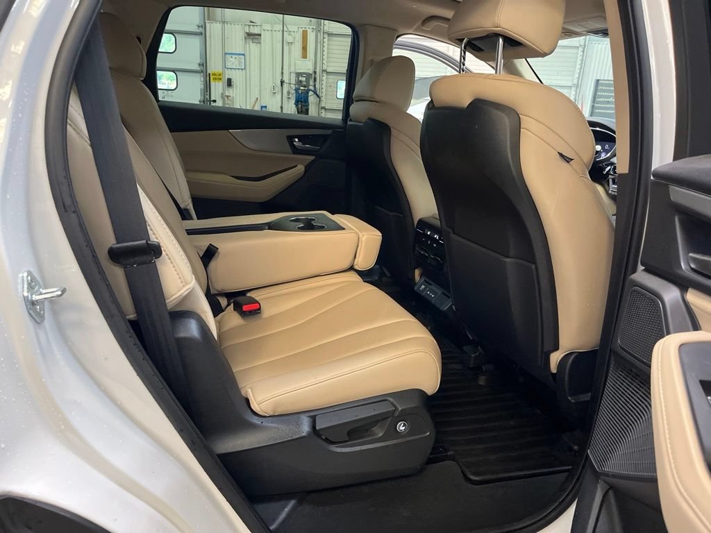 Used 2025 Acura MDX SH-AWD image 26