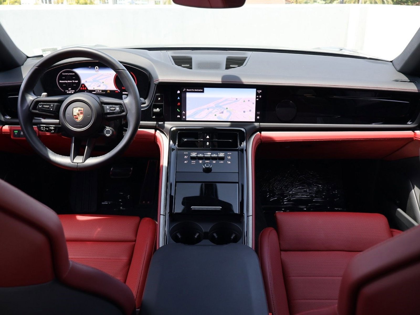 Certified 2025 Porsche Panamera 4 AWD/4WD image 21