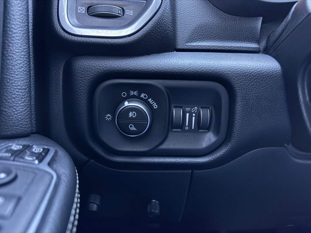 Used 2024 RAM 2500 Laramie w/ Night Edition image 13