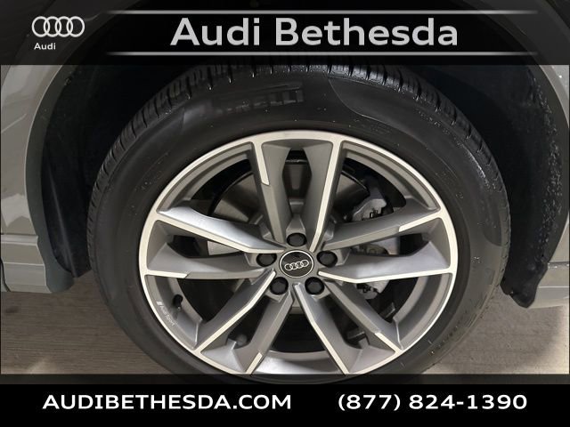 Certified 2025 Audi Q3 2.0T Premium w/ Convenience Package image 9