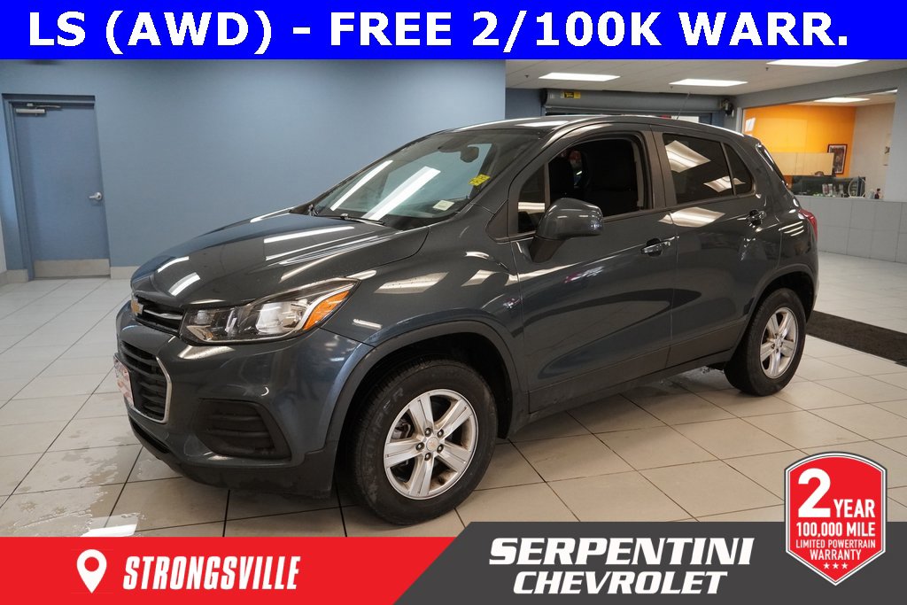 Used 2022 Chevrolet Trax LS w/ Tint and Cruise Package image 1