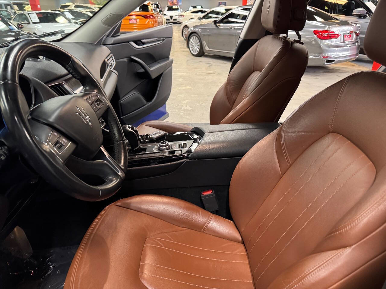 Used 2017 Maserati Levante image 34