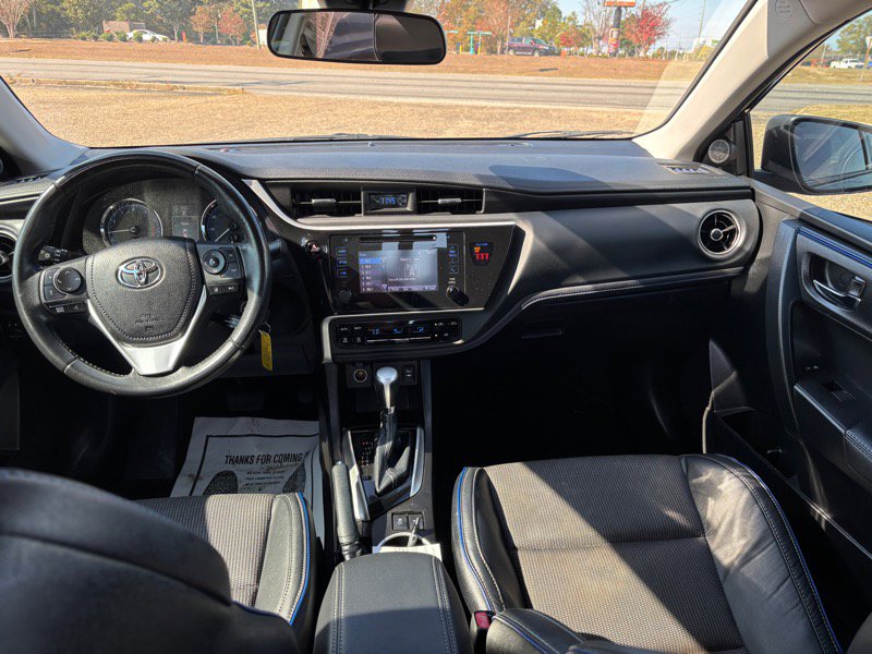 Used 2019 Toyota Corolla SE image 9