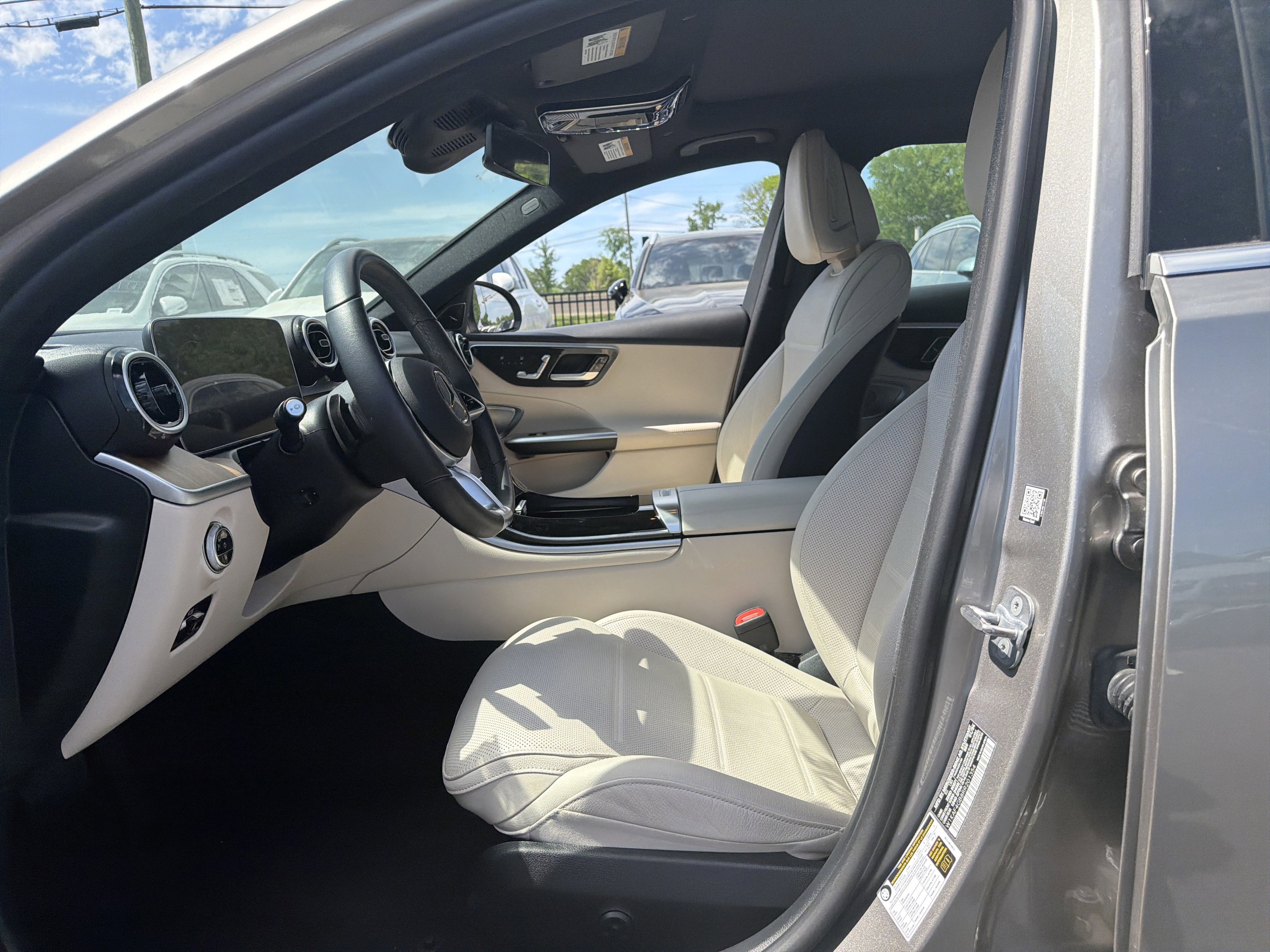 Used 2024 Mercedes-Benz C 300 Sedan w/ Exclusive Trim Package image 18