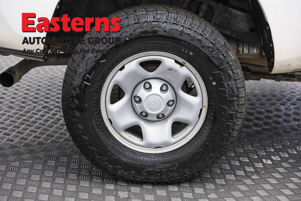 Used 2021 Toyota Tacoma SR RWD image 28