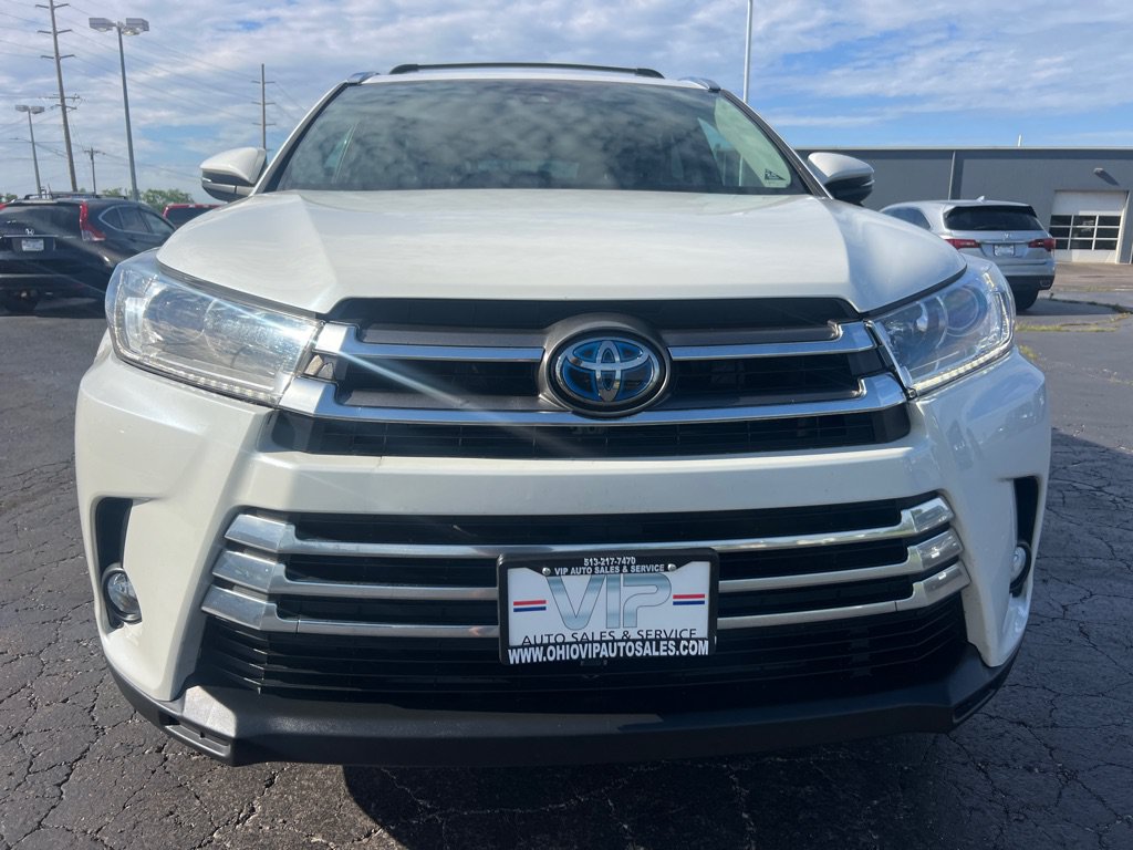 Used 2017 Toyota Highlander Limited AWD/4WD image 2