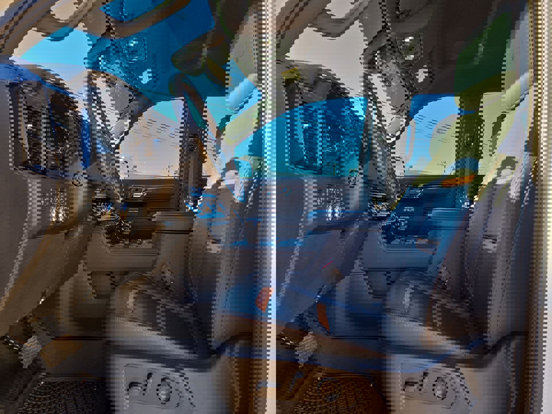 Used 2023 GMC Sierra 1500 AT4 w/ Technology Package image 16