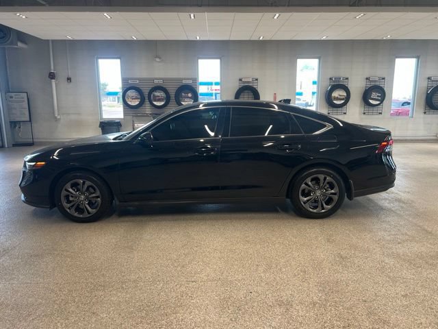 Used 2023 Honda Accord EX image 8