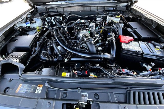 Certified 2025 Ford Bronco Badlands image 9