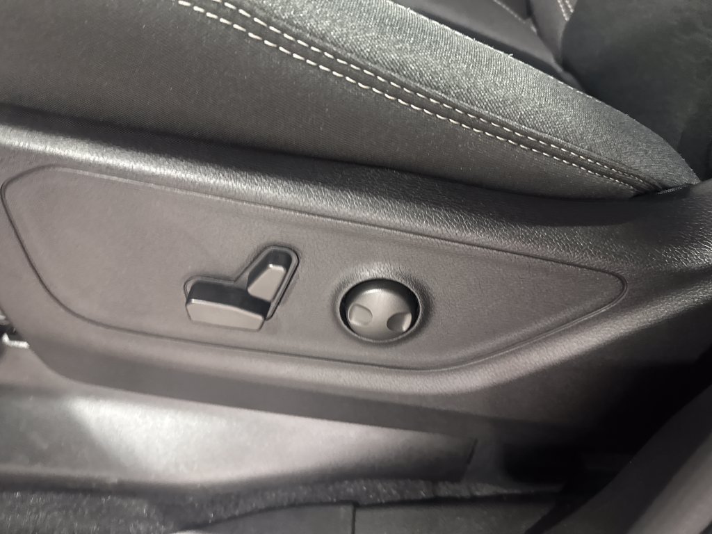 New 2026 RAM 1500 Big Horn AWD/4WD image 19