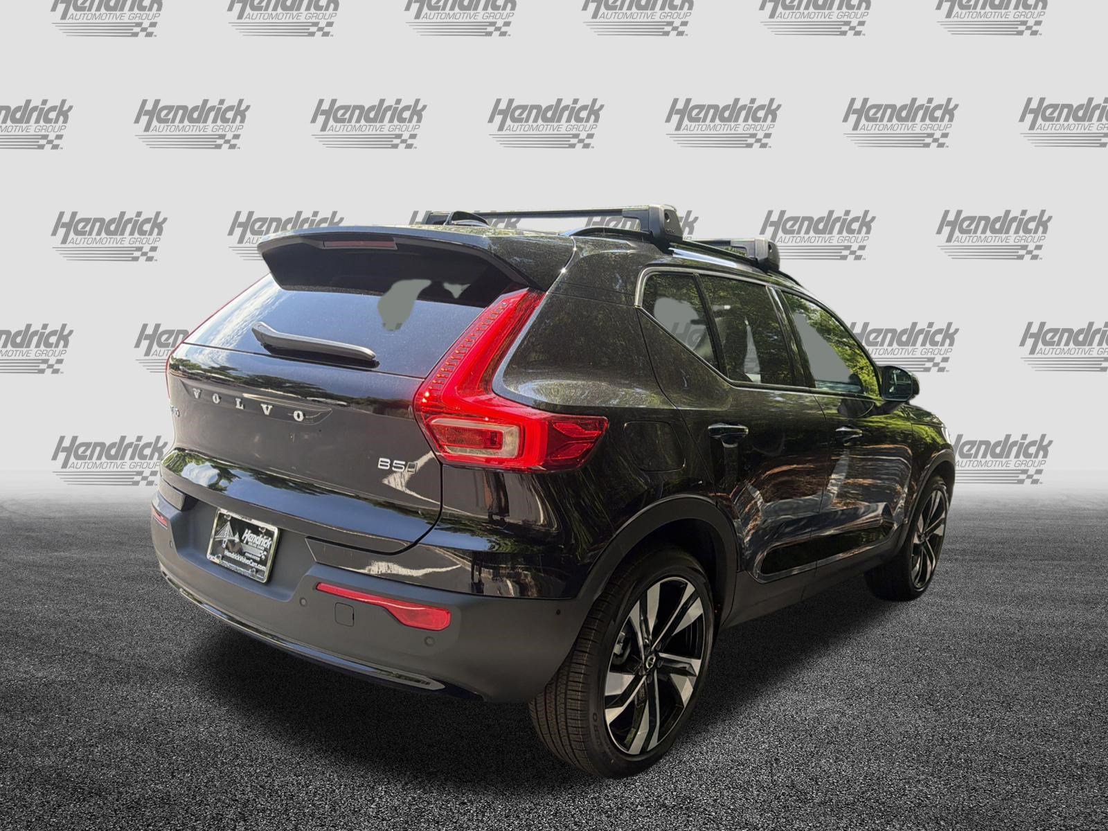 New 2026 Volvo XC40 B5 Ultra w/ Protection Package Premier AWD/4WD image 9