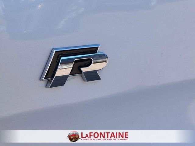 Used 2017 Volkswagen Golf 4-Door image 10