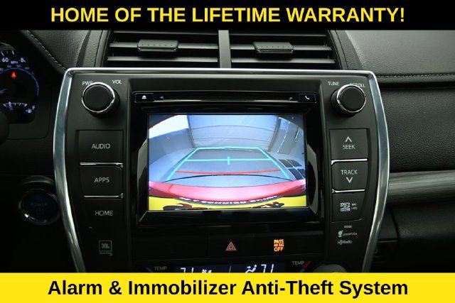 Used 2015 Toyota Camry XLE w/ Moonroof Package FWD image 25