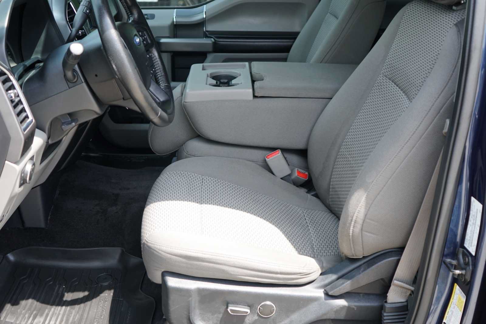 Used 2015 Ford F150 XLT w/ Equipment Group 301A Mid RWD image 9