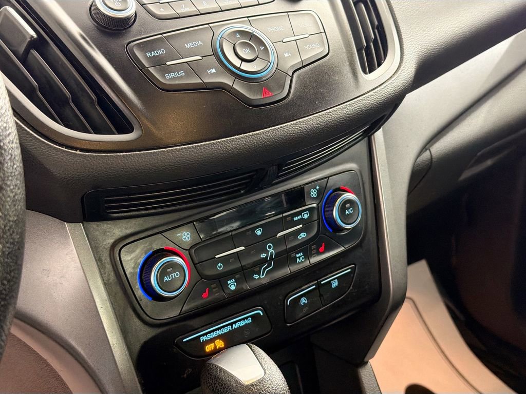 Used 2017 Ford Escape SE image 15