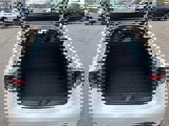 Used 2025 Toyota Prius XLE image 13