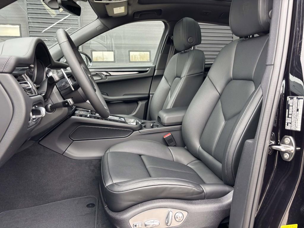New 2026 Porsche Macan S image 16