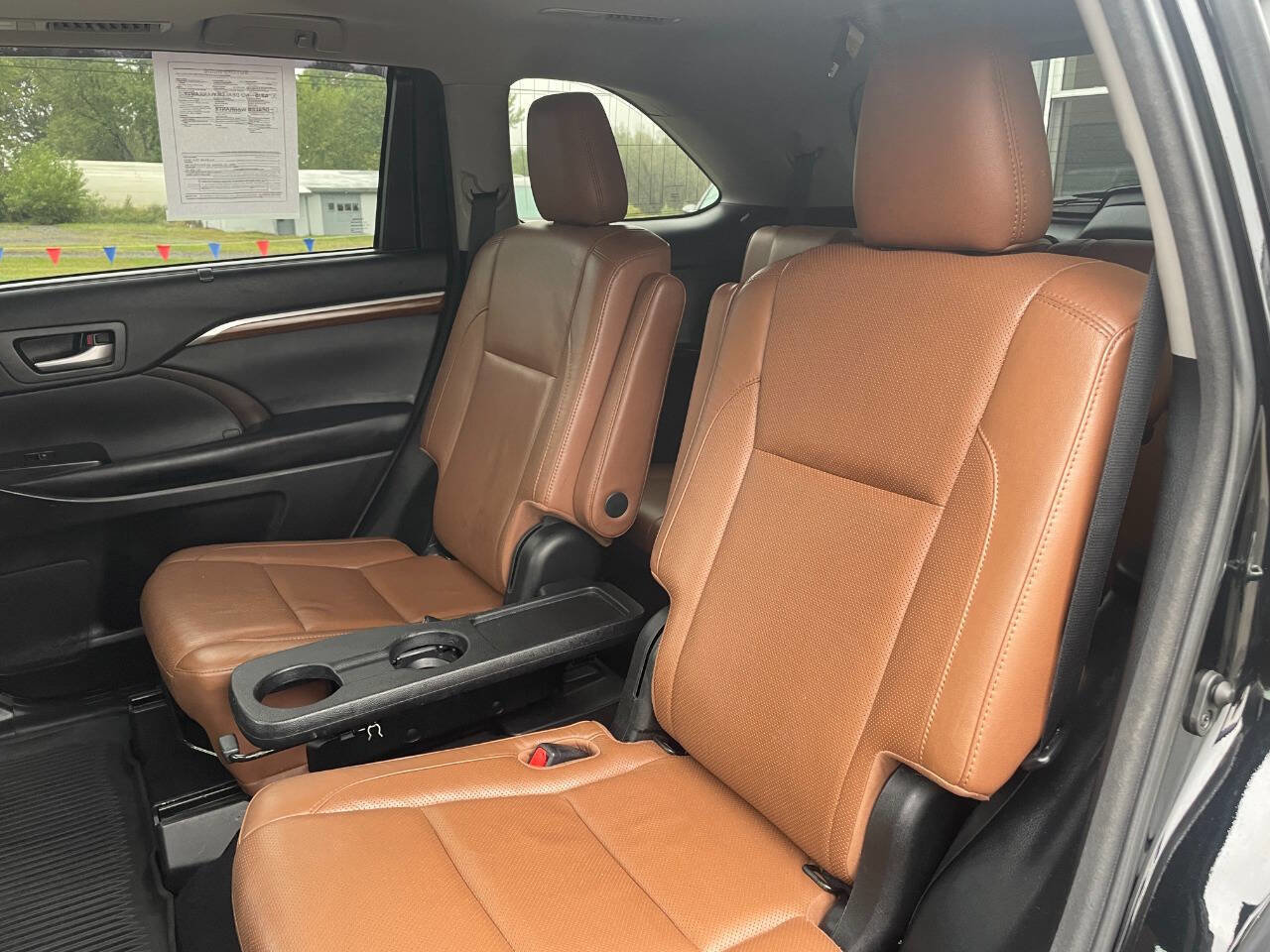 Used 2018 Toyota Highlander Limited image 29