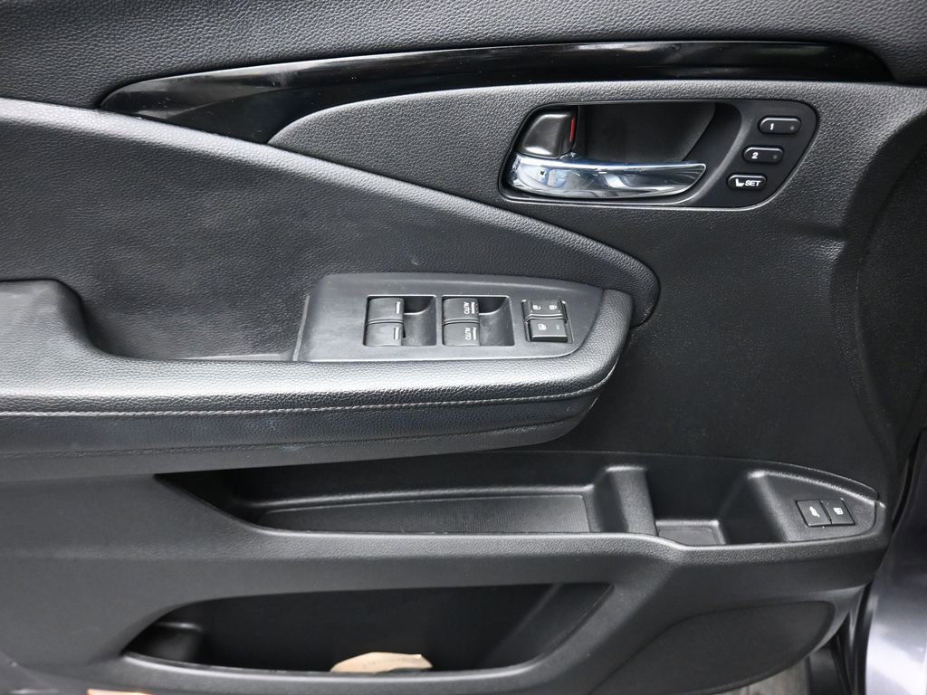 Used 2019 Honda Pilot Elite image 10