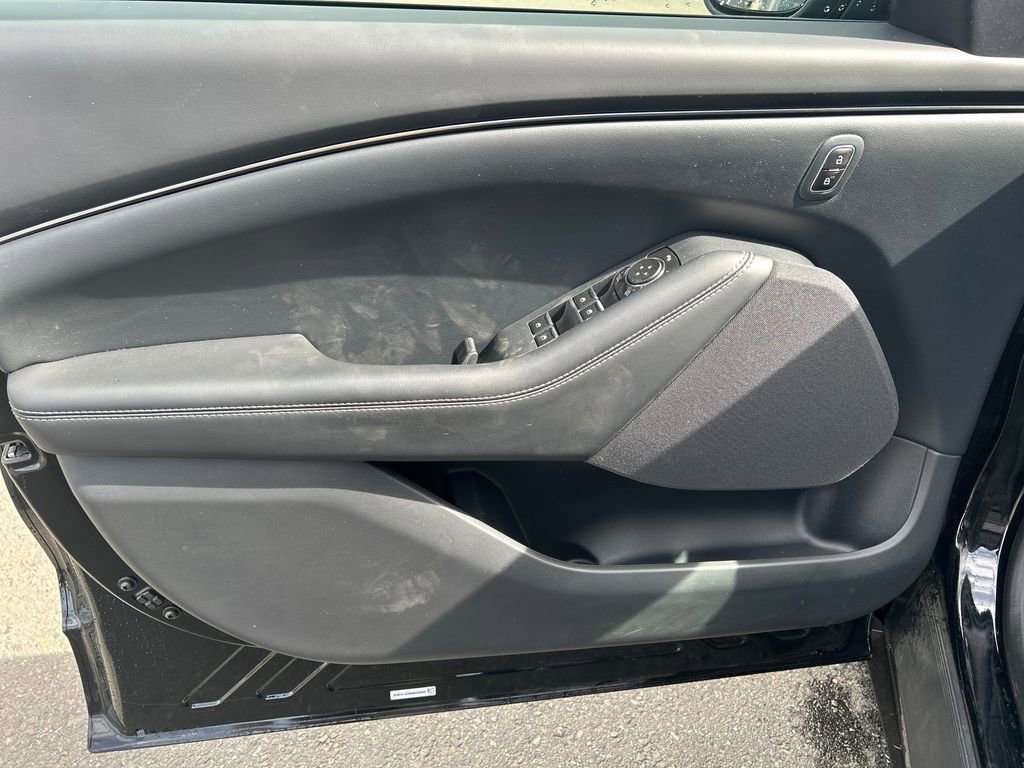 Used 2021 Ford Mustang Mach-E Select image 17