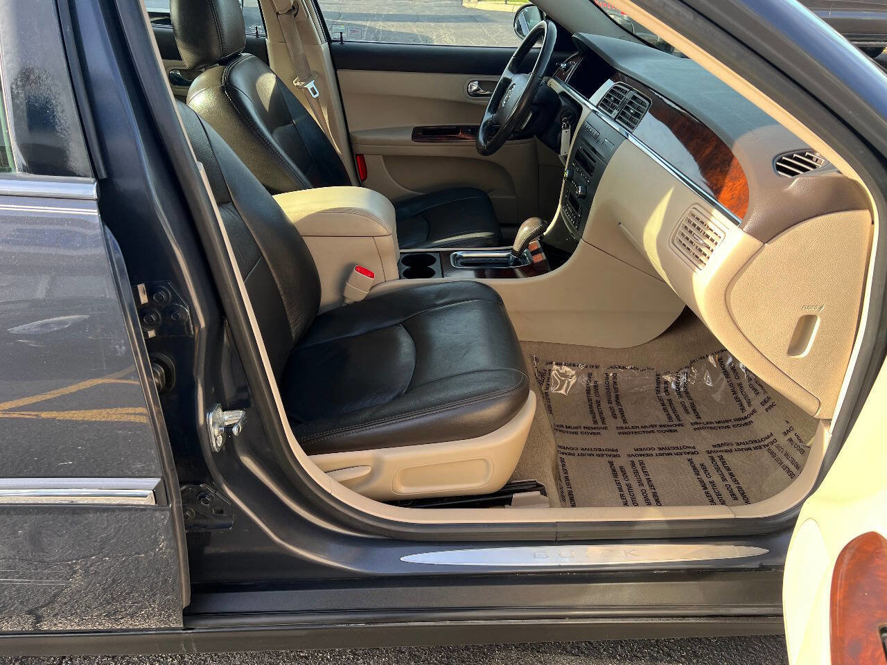 Used 2009 Buick LaCrosse CX image 25