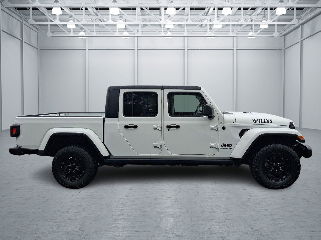 Certified 2022 Jeep Gladiator Willys image 6