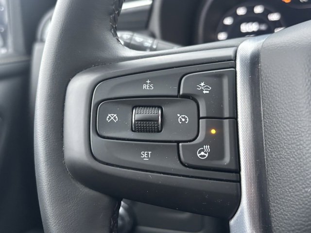 Used 2023 GMC Yukon XL SLT w/ SLT Premium Package image 19