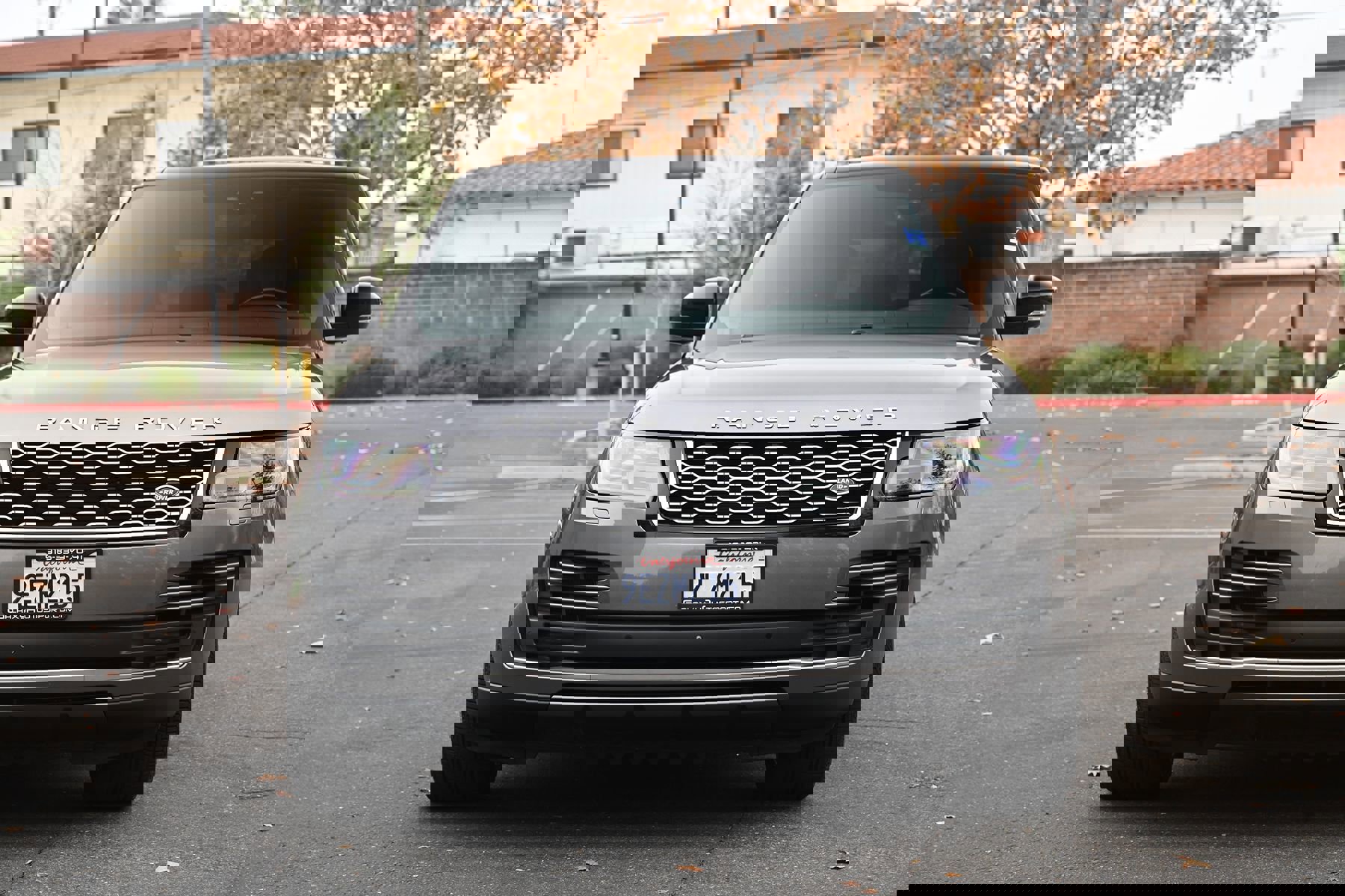 Used 2019 Land Rover Range Rover HSE image 2