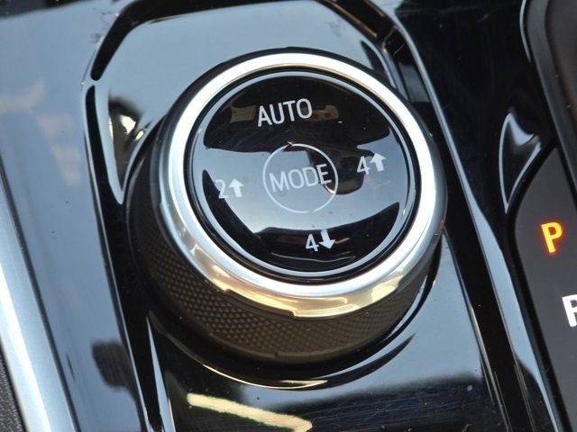 Used 2024 Chevrolet Colorado Trail Boss w/ Advanced Trailering Package image 13