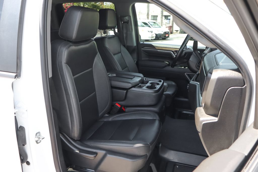 Used 2025 Chevrolet Silverado 1500 LT w/ Leather Package AWD/4WD image 43