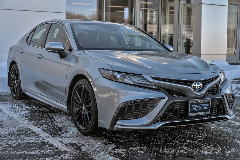 Used 2021 Toyota Camry XSE w/ Navigation Upgrade Package image 10