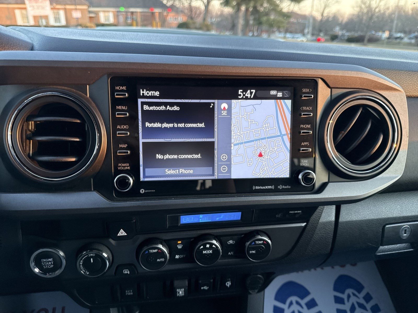 Used 2022 Toyota Tacoma TRD Sport image 17