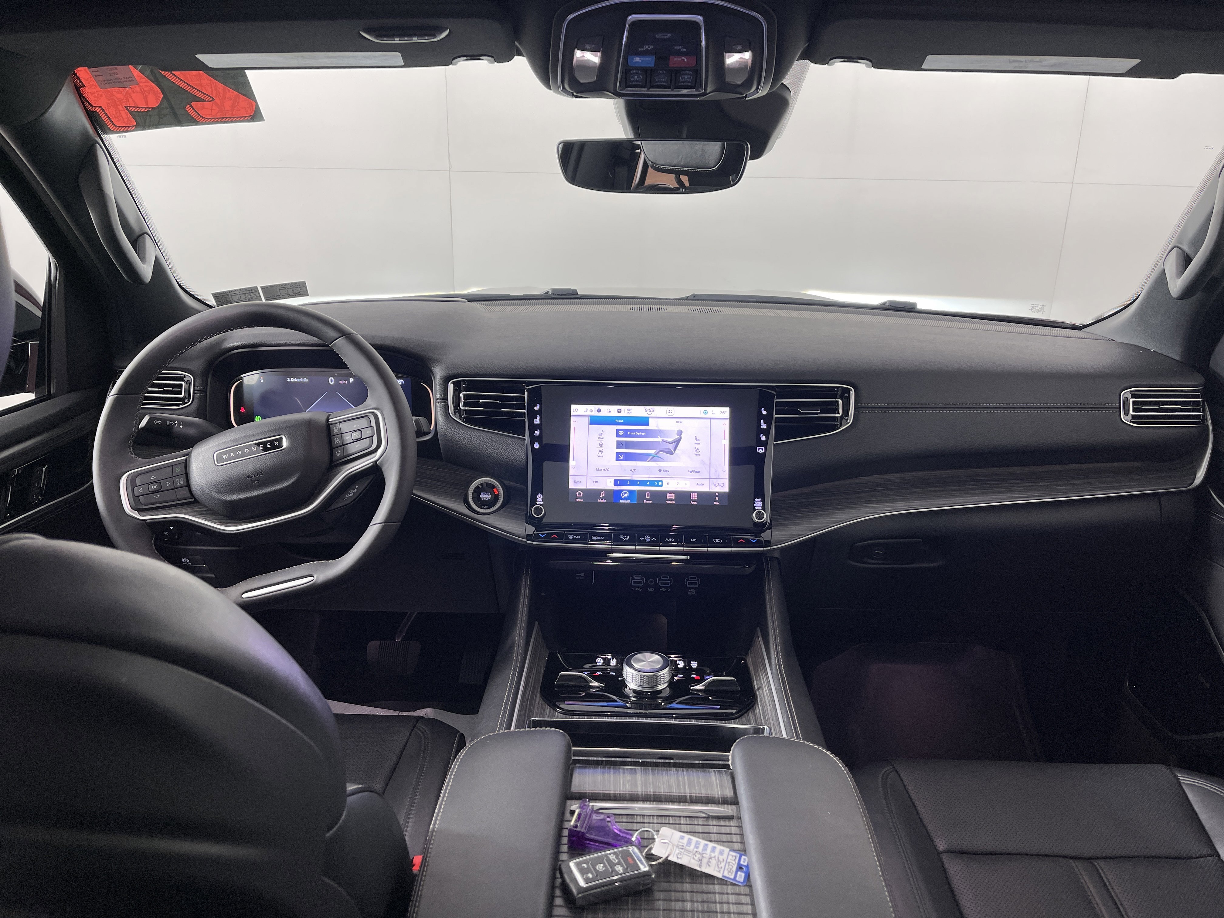 Used 2024 Jeep Wagoneer Series III w/ Premium Group I image 16