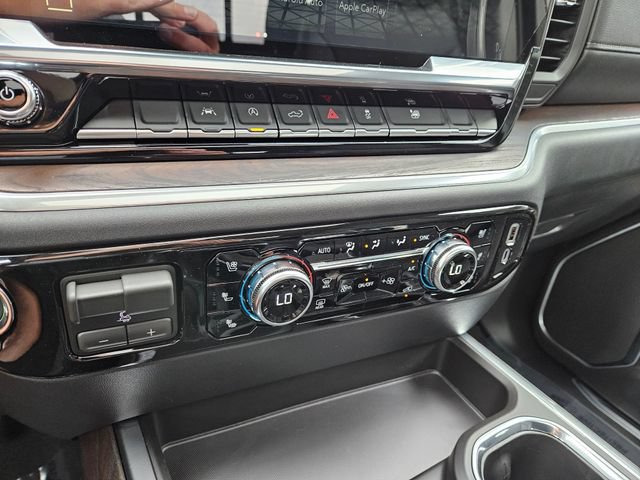 New 2026 GMC Sierra 1500 SLT w/ SLT Premium Package AWD/4WD image 32