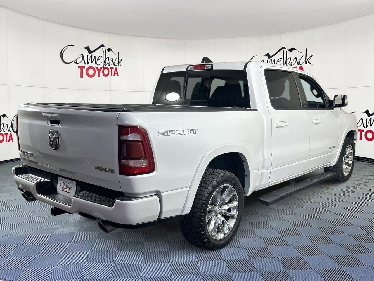 Used 2022 RAM 1500 Laramie w/ Sport Appearance Package image 7