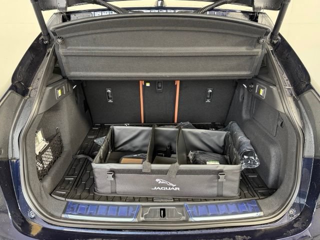 New 2026 Jaguar F-PACE R-Dynamic S AWD/4WD image 17