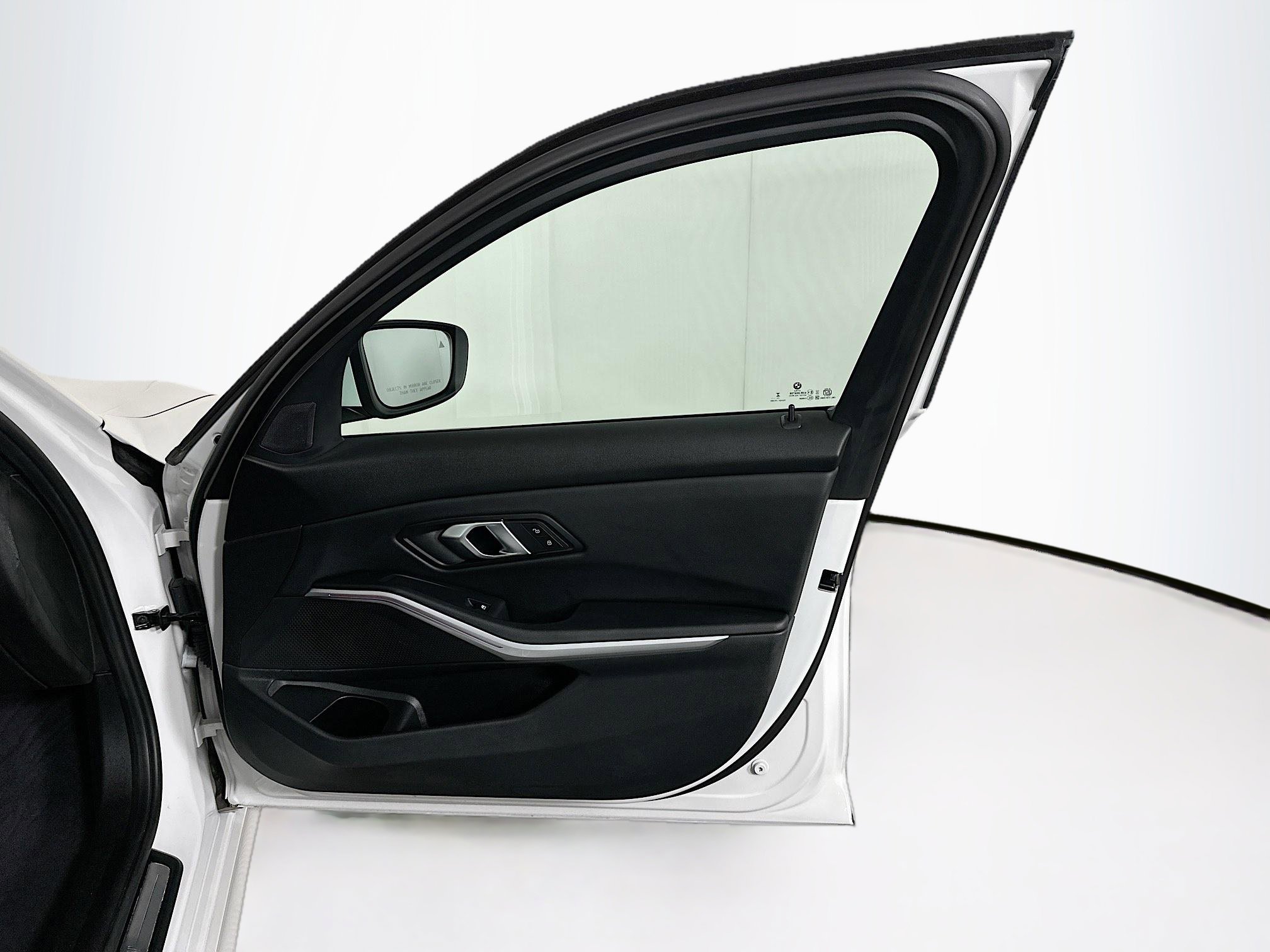 Used 2025 BMW 330i Sedan image 34
