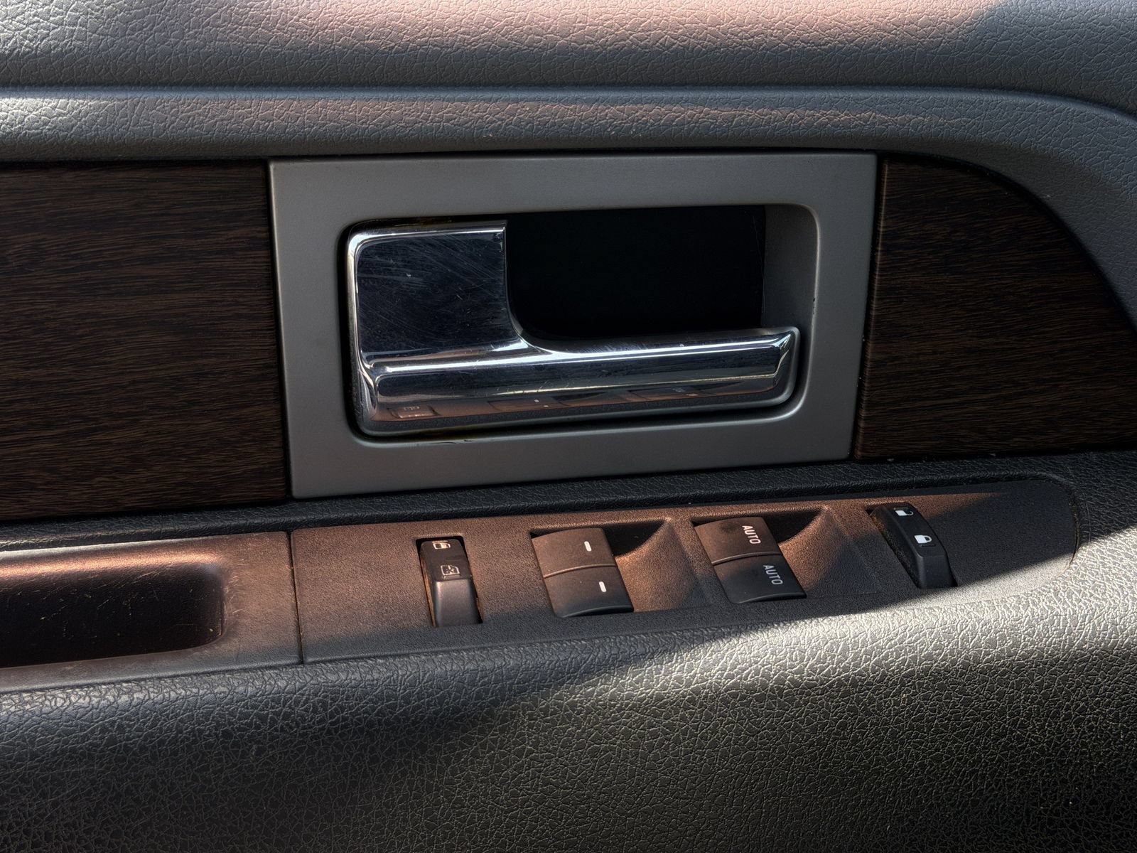Used 2013 Ford F150 Lariat w/ Luxury Equipment Group AWD/4WD image 26