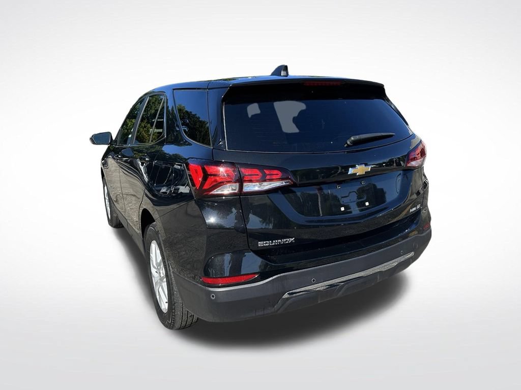 Used 2024 Chevrolet Equinox LT AWD/4WD image 3