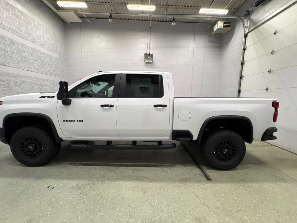 New 2026 Chevrolet Silverado 2500 ZR2 w/ LPO, Dark Essentials Package AWD/4WD image 8