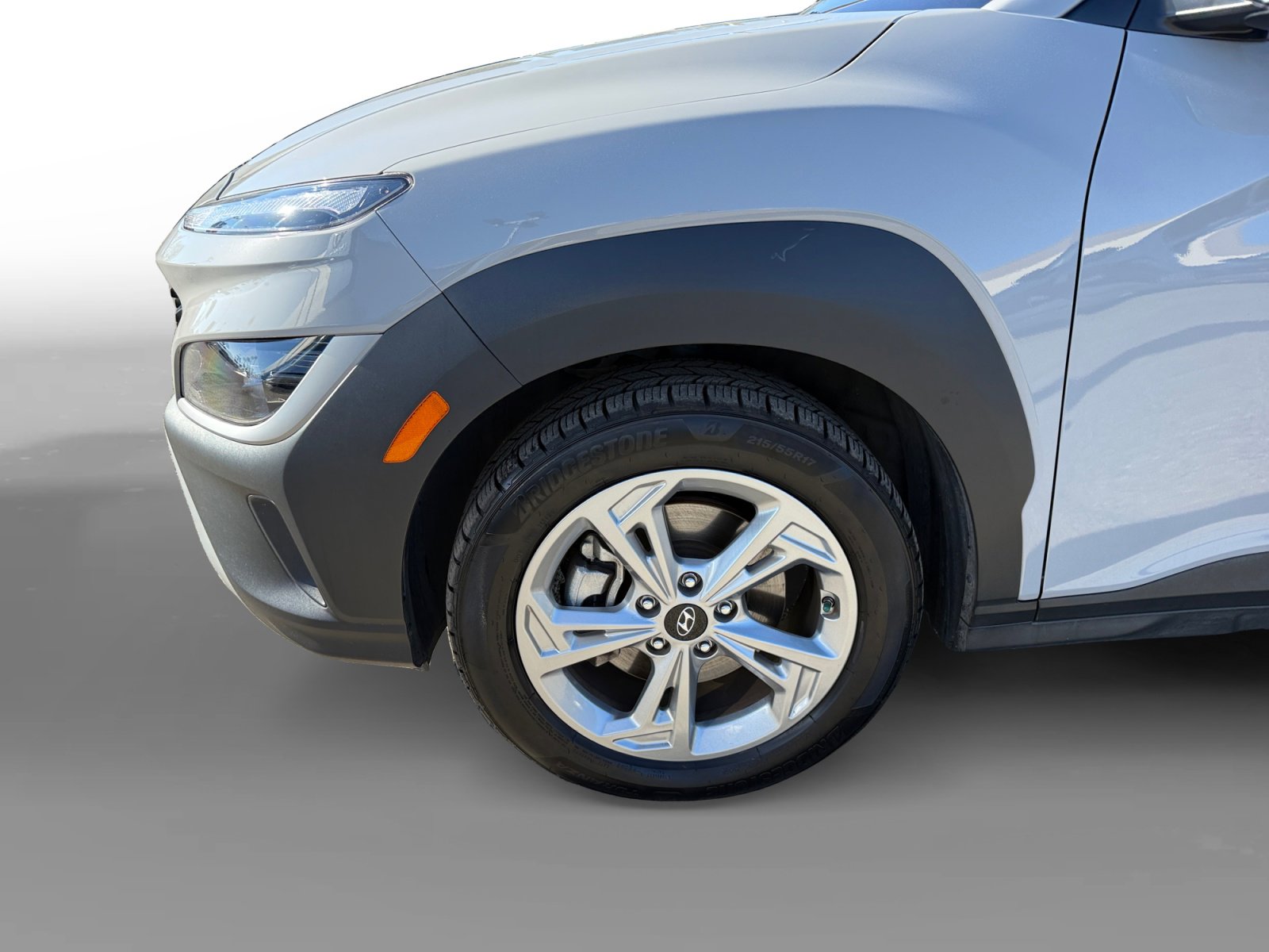 Certified 2023 Hyundai Kona SEL AWD/4WD image 9