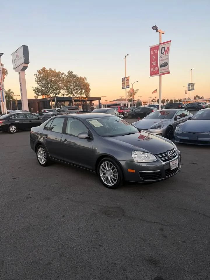 Used 2008 Volkswagen Jetta Wolfsburg Edition FWD image 3