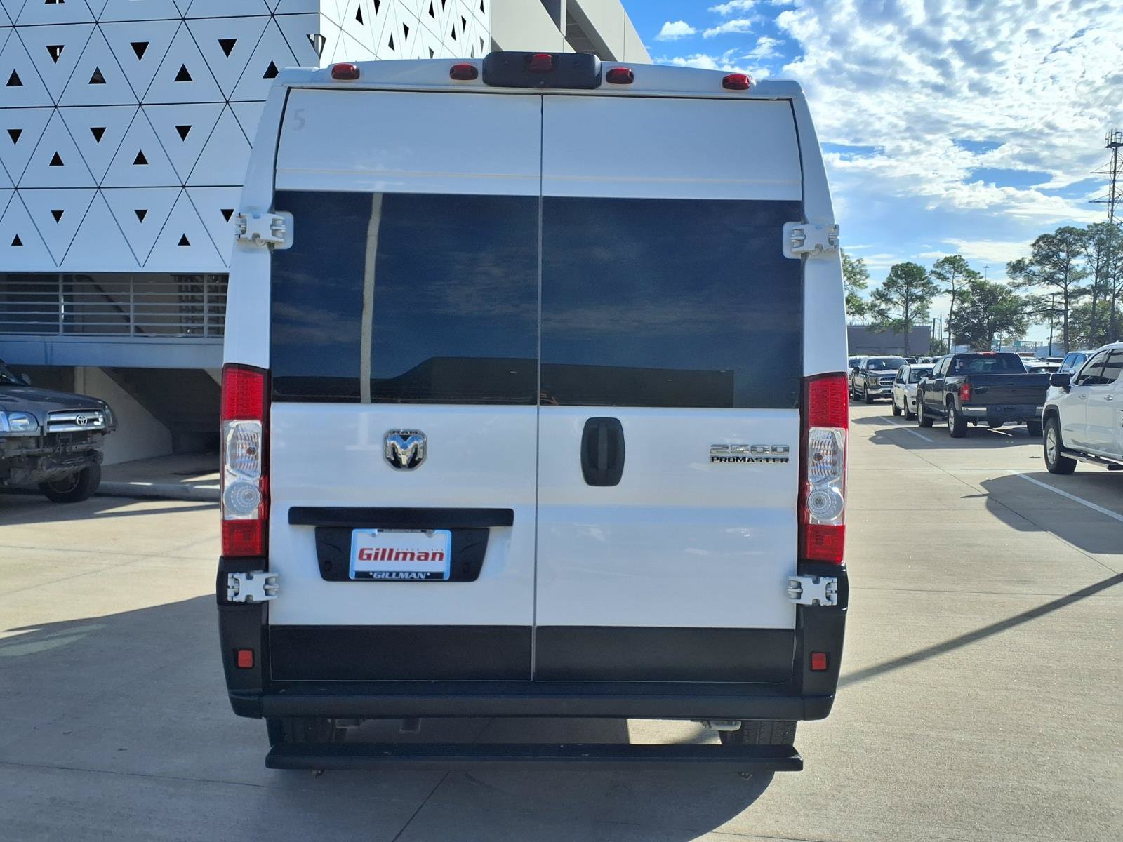 Used 2023 RAM ProMaster 2500 FWD image 9